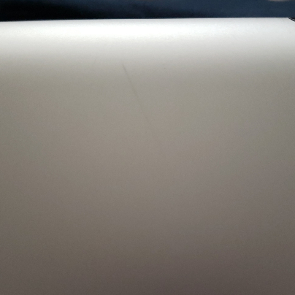 iPad Model #1458 - Picture 6 of 8